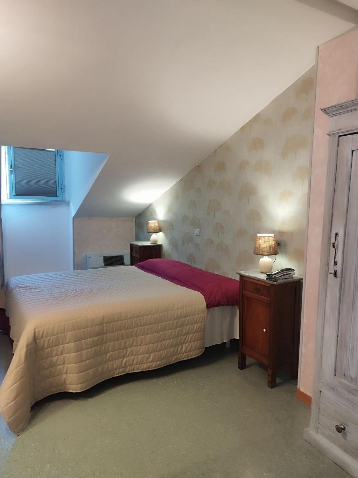 Hotel Pineta Ristorante Country House In Fabriano Campodonico エクステリア 写真