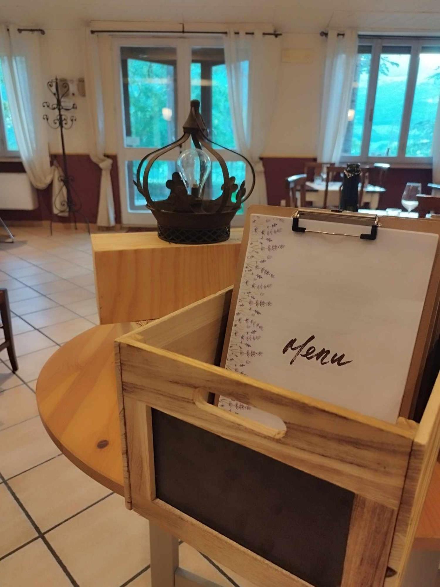 Hotel Pineta Ristorante Country House In Fabriano Campodonico エクステリア 写真