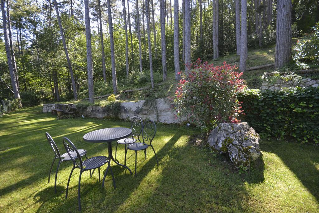 Hotel Pineta Ristorante Country House In Fabriano Campodonico エクステリア 写真